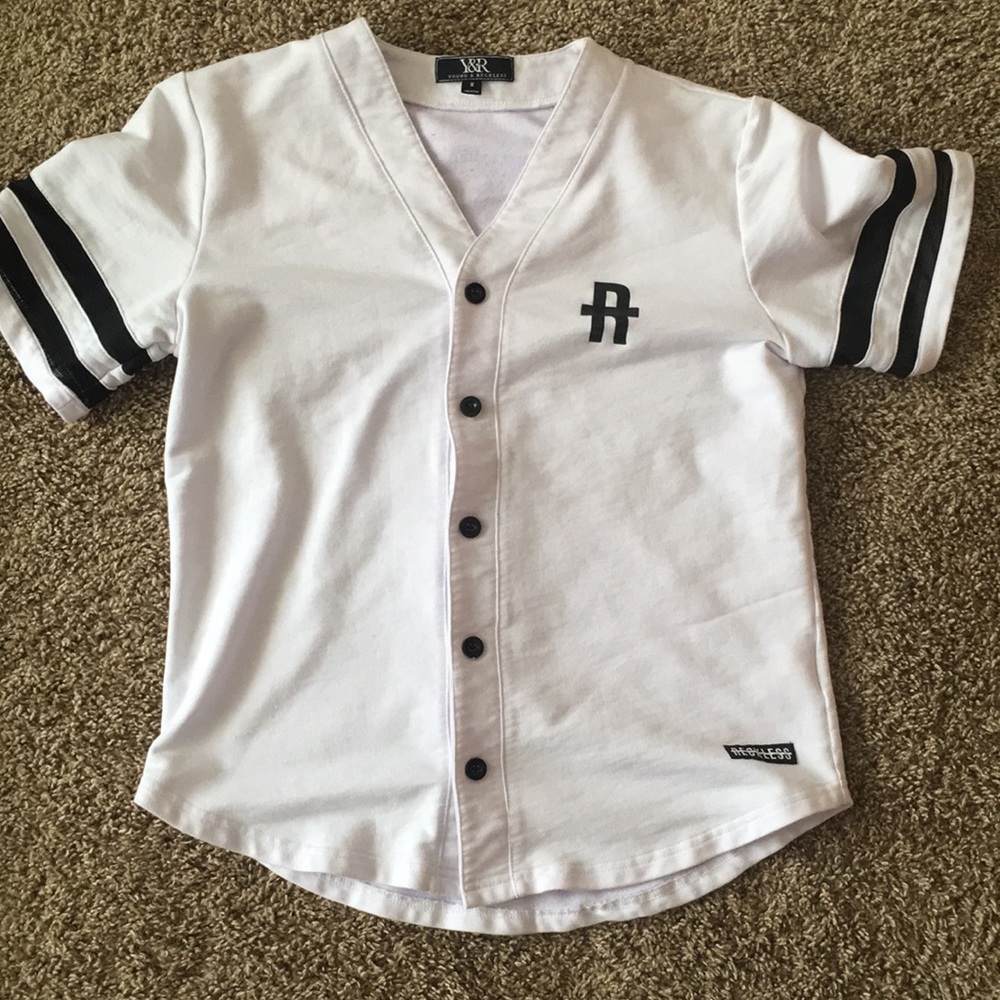 Jersey style shirt